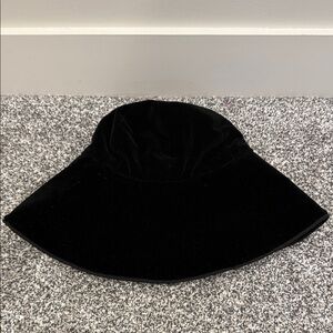 Patricia Underwood Beautiful Classy Chic Black Crushed Velvet Bucket Hat